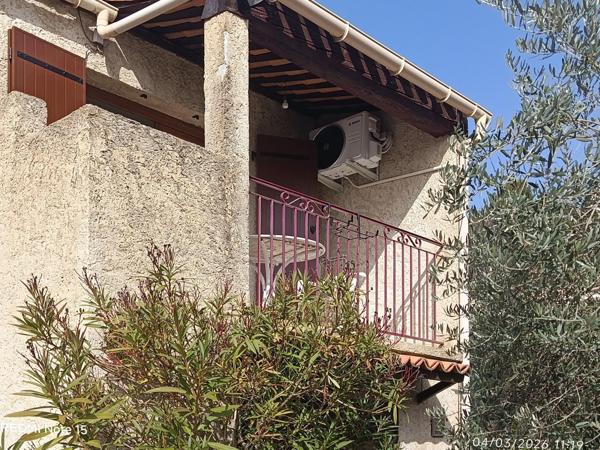 Studio proche centre ville, situé dans une petite copropriété au calme.