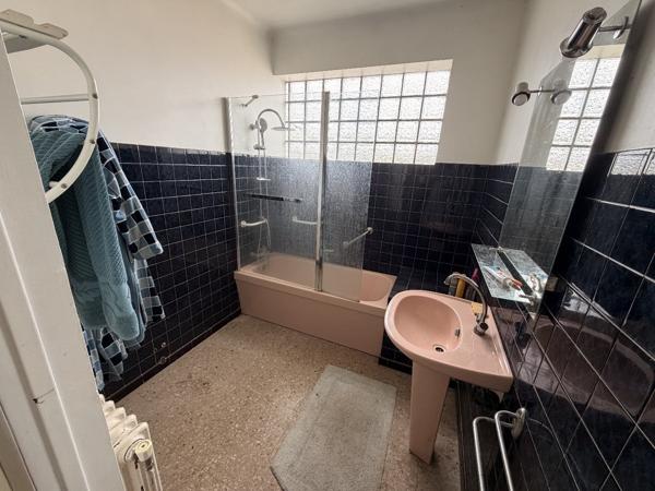 Ensemble Immobilier à MONTFAVET (84140)