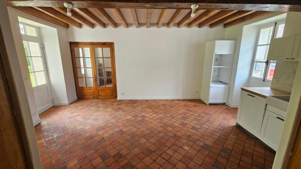 Houdan et N12 proche / Maison rénovée 210 m2 / 5 chambres + dépendances
