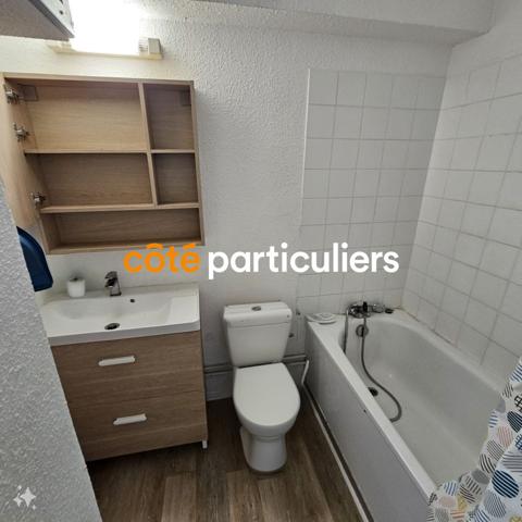 Location Appartement18 m² - 1 Pièce - SAINTE CLOTILDE (97490)