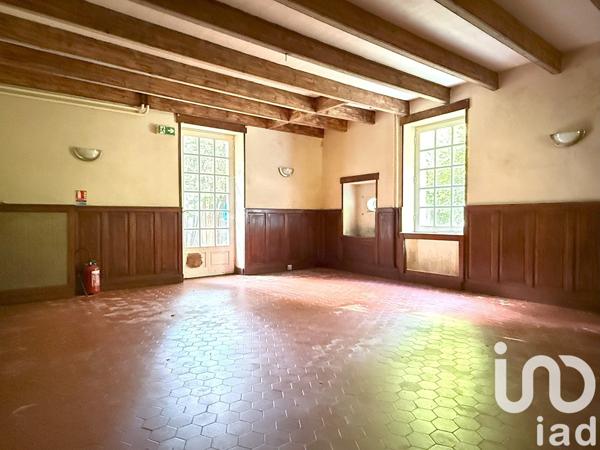 Maison 13 pièces de 390 m² à Mervent (85200)