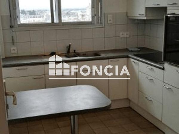 Location Appartement 2 pièces 52.53 m² - 72 BOULEVARD FOCH Angers 49100