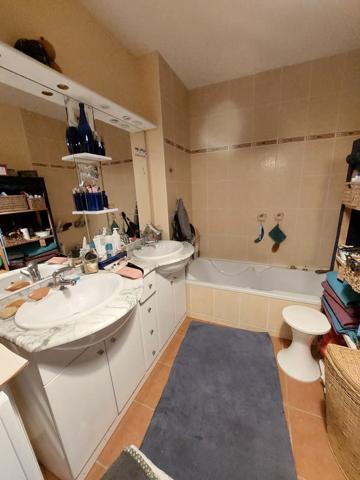 T3 dans résidence de 2007 avec terrasse et double parking