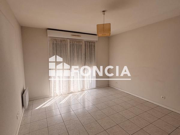 Location Appartement 3 pièces 63 m² - 15,17 ROUTE DE BAYONNE Billere 64140