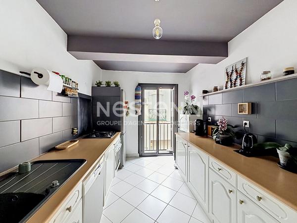 A VENDRE - BAGES - MAISON DE VILLAGE - GARAGE