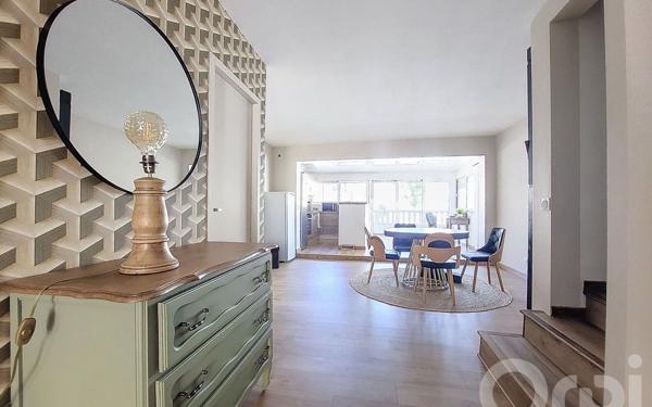 Appartement à vendre    4 pièces • 138,56 m2 Pollestres