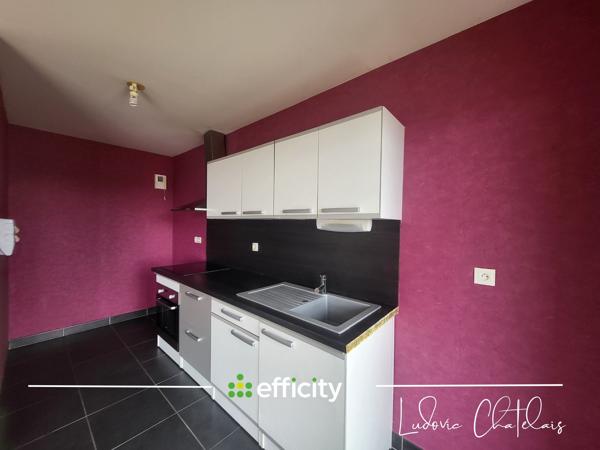 Appartement
         2 pièces
        - 44 m² 156 900 € *