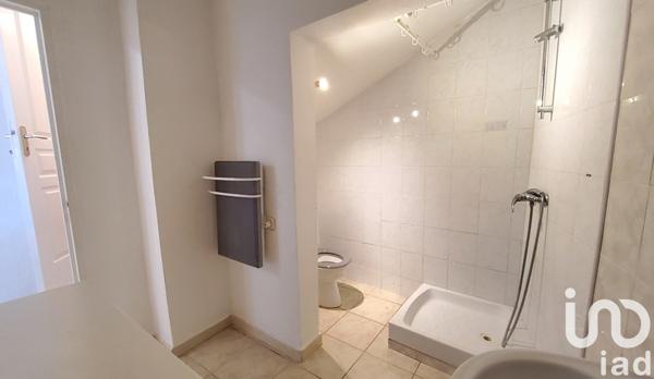 Location maison 1 pièce 33 m² Saint-Gilles