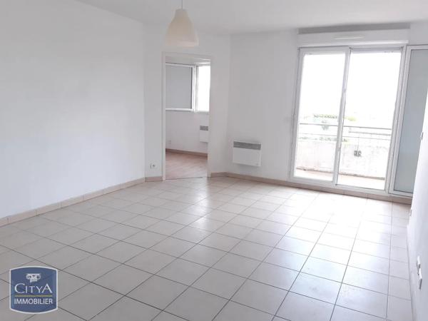 Appartement à louer 2 pièces 53.6m² Hénin-Beaumont (62110)