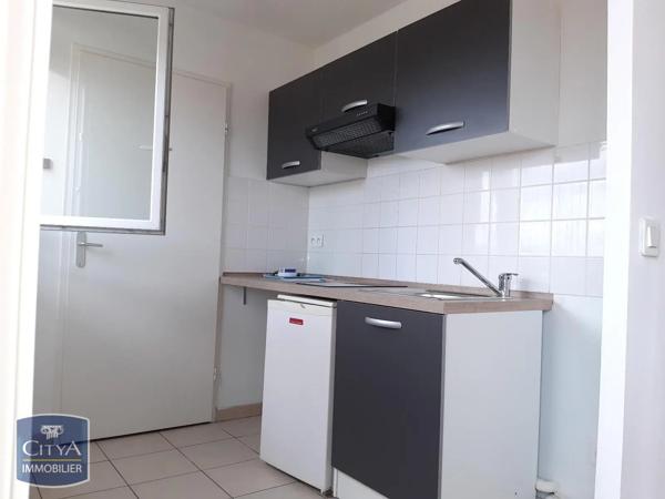 Appartement à louer 2 pièces 53.6m² Hénin-Beaumont (62110)