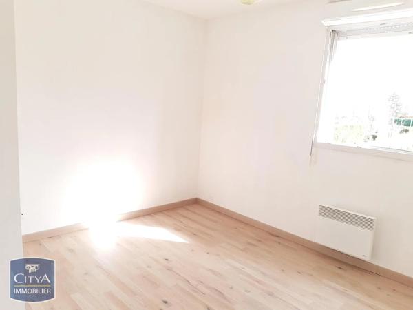 Appartement à louer 2 pièces 53.6m² Hénin-Beaumont (62110)