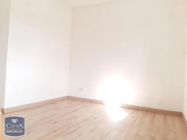 Appartement à louer 2 pièces 53.6m² Hénin-Beaumont (62110)