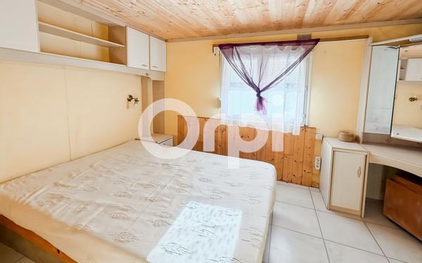 Maison à vendre    7 pièces •  Grospierres