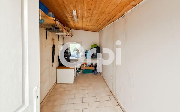 Maison à vendre    7 pièces •  Grospierres