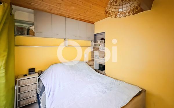 Maison à vendre    7 pièces •  Grospierres