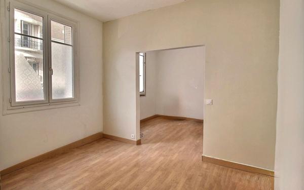 Appartement à vendre    2 pièces • 39,89 m2 Clichy