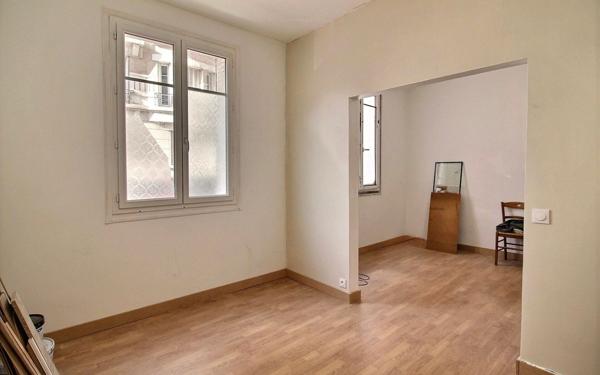 Appartement à vendre    2 pièces • 39,89 m2 Clichy