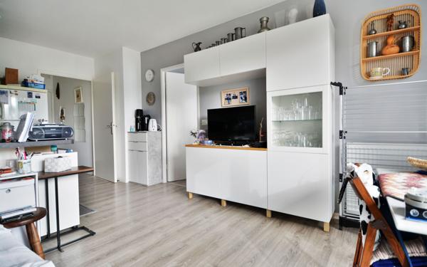 Appartement à vendre    2 pièces • 40 m2 Montévrain