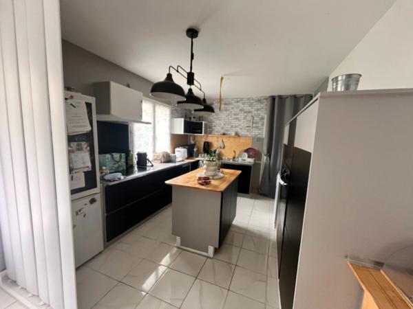 Jolie Maison à vendre 5 pièces LOCHES (37)