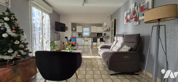 MAISON 4 CH - GARAGES - TERRAIN 2500 M2