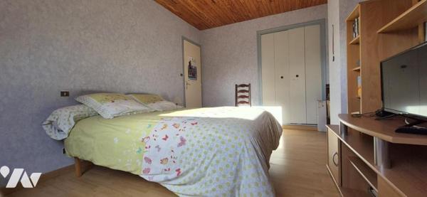 MAISON 4 CH - GARAGES - TERRAIN 2500 M2