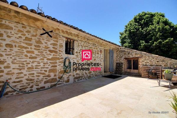 Mas restauré Suze La Rousse 5 pièces 179 m² + Studio 25 m² - 399 000 Euros -