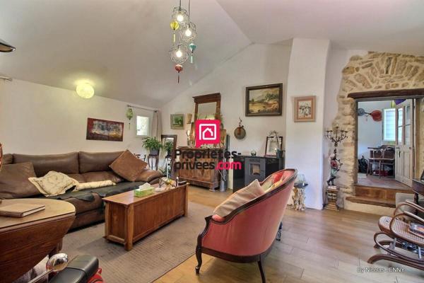 Mas restauré Suze La Rousse 5 pièces 179 m² + Studio 25 m² - 399 000 Euros -