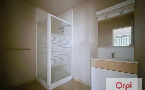 Appartement à louer    2 pièces • 43,46 m2 Montluçon