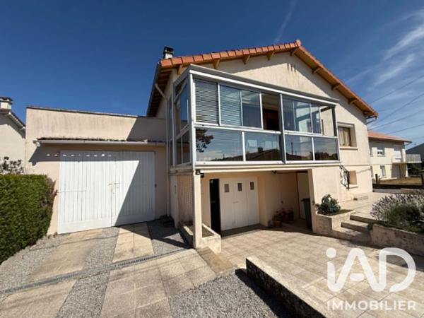 Maison à vendre 5 pièces 132 m² Châtillon-sur-Thouet