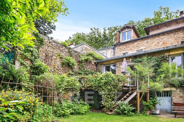 Versailles Montreuil – Maison familiale 7 chambres, jardin et dépendance