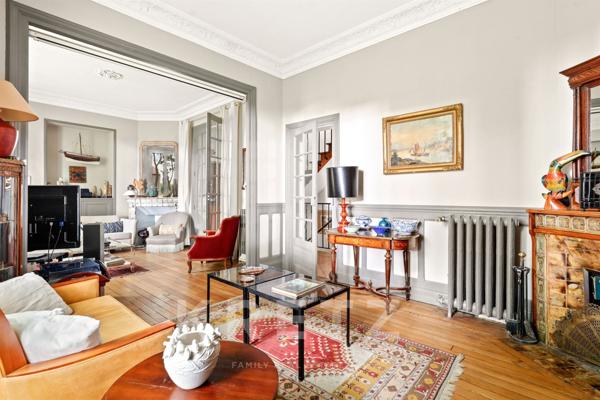Versailles Montreuil – Maison familiale 7 chambres, jardin et dépendance