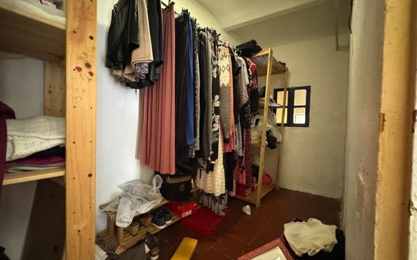 Maison à vendre    6 pièces •  Saint-Jean-de-Valériscle