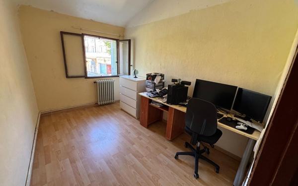 Maison à vendre    6 pièces •  Saint-Jean-de-Valériscle