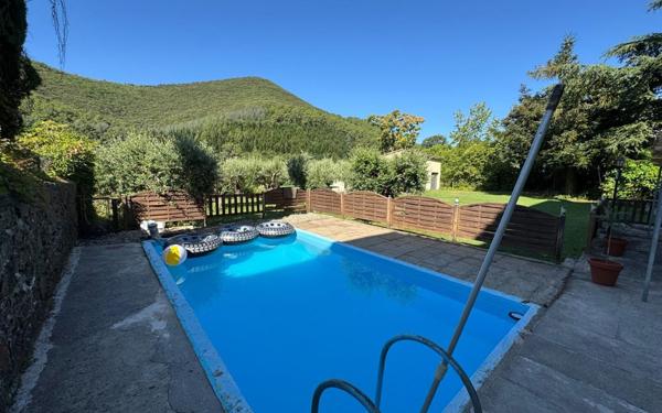 Maison à vendre    6 pièces •  Saint-Jean-de-Valériscle