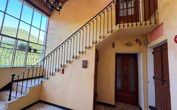 Maison à vendre    6 pièces •  Saint-Jean-de-Valériscle