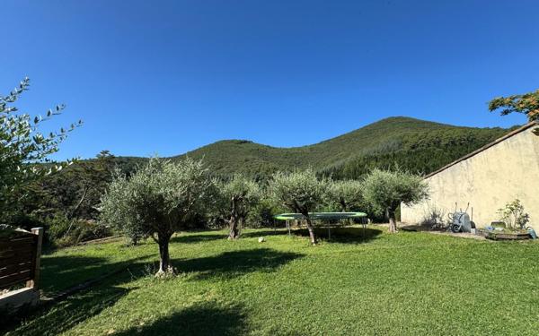 Maison à vendre    6 pièces •  Saint-Jean-de-Valériscle