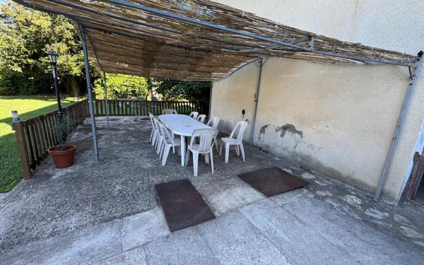 Maison à vendre    6 pièces •  Saint-Jean-de-Valériscle