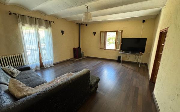 Maison à vendre    6 pièces •  Saint-Jean-de-Valériscle