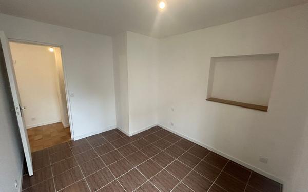Appartement à vendre    2 pièces • 40 m2 Nanteuil-lès-Meaux