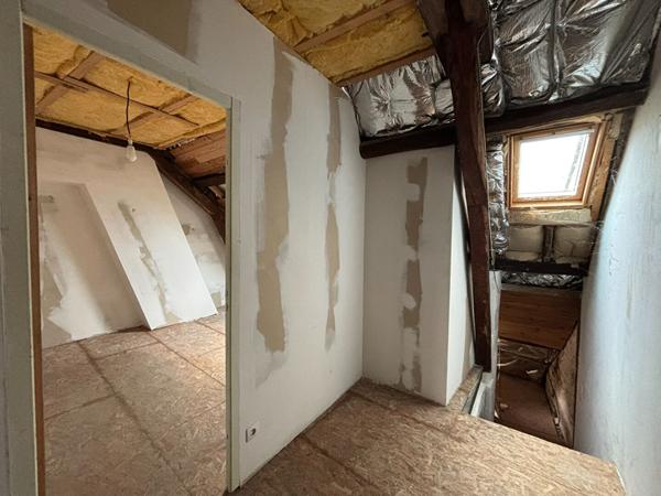 Maison de caractère au Lude 6 Pièces.