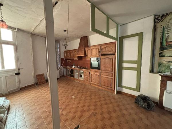 Maison de caractère au Lude 6 Pièces.