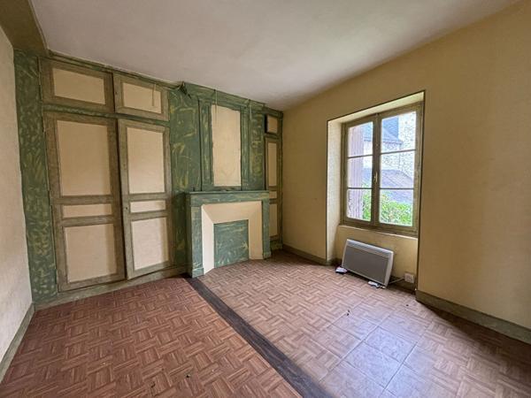 Maison de caractère au Lude 6 Pièces.