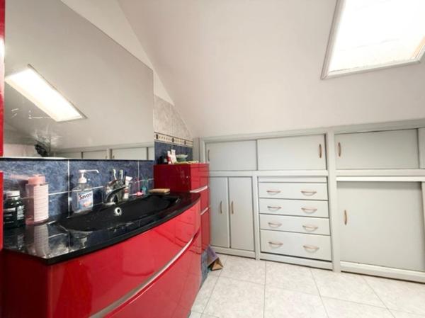 Maison à AUBERGENVILLE, 78410 - 6 pièces 160m²