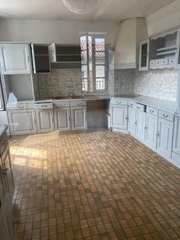 Appartement à louer à Villefranche-de-Rouergue (12200)