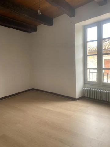 Appartement à louer à Villefranche-de-Rouergue (12200)