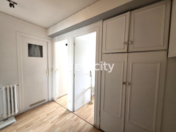 Appartement
         4 pièces
        - 64 m² 409 000 € *