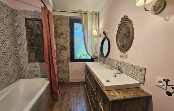 Maison de 181 m²