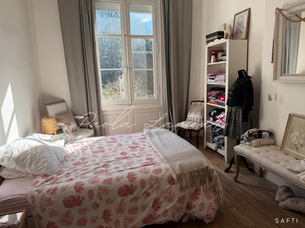 Très belle demeure en centre de Loches