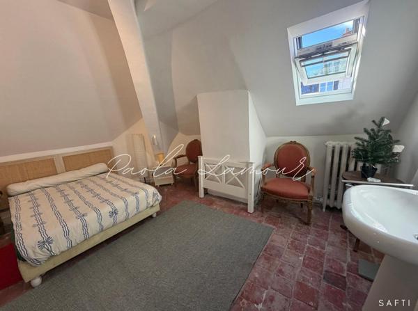 Très belle demeure en centre de Loches