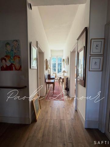 Très belle demeure en centre de Loches